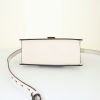 Gucci Sylvie shoulder bag in cream color leather - Detail D5 thumbnail