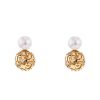 Poiray earrings in yellow gold and pearls - 00pp thumbnail