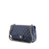 Chanel Timeless jumbo shoulder bag in blue quilted grained leather - 00pp thumbnail