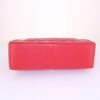 Bolso de mano Chanel Timeless jumbo en cuero acolchado rojo - Detail D5 thumbnail