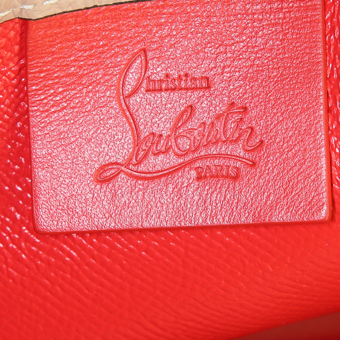 Christian Louboutin Cabata shopping bag in beige grained leather - Detail D3