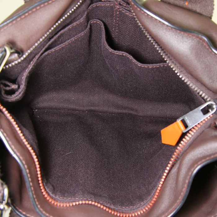 Sac bandoulière Hermes Caravane en cuir Swift marron et toile marron - Detail D3
