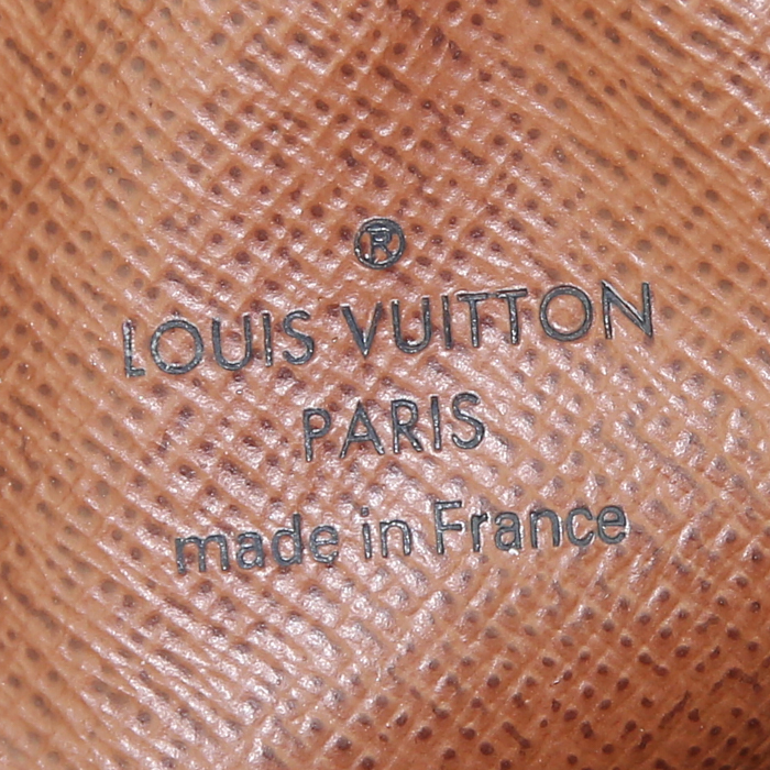 Bolso bandolera Louis Vuitton Danube	 en lona Monogram marrón y cuero natural - Detail D3