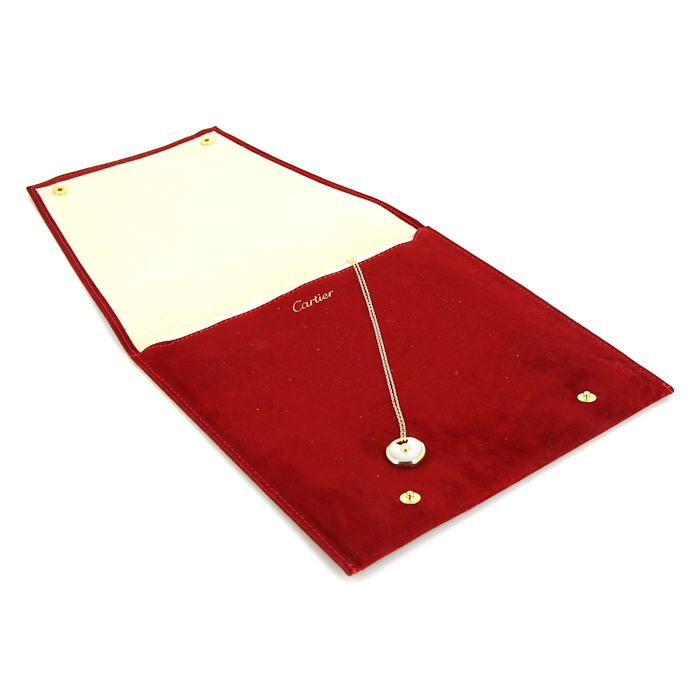 Collier Cartier Amulette en or jaune,  nacre et diamant - Detail D2