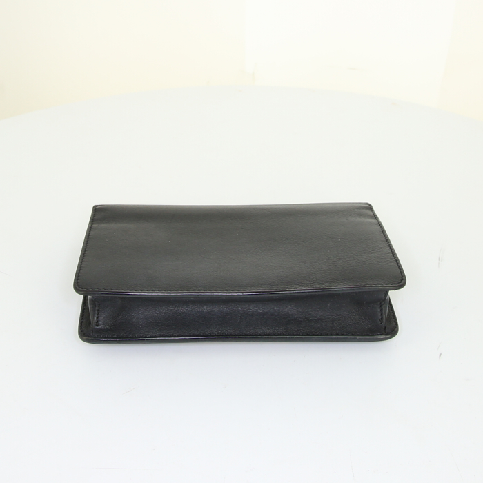 Fendi shoulder bag in black leather - Detail D4