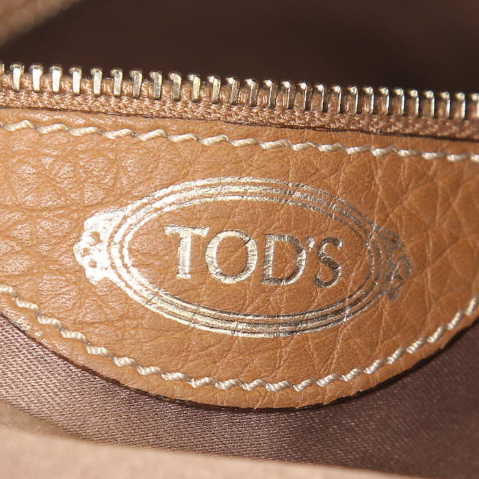 Sac bandoulière Tod's en cuir grainé marron - Detail D4