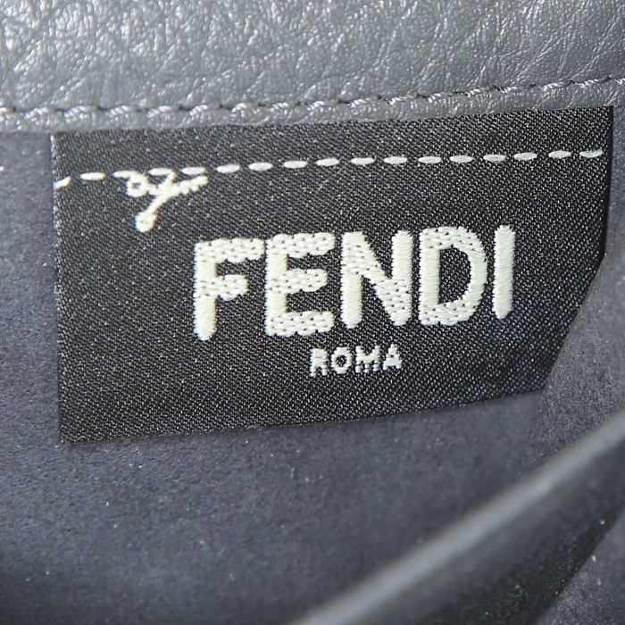 Portafogli Fendi Selleria in pelle martellata grigia - Detail D2