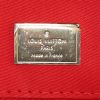 Borsa Louis Vuitton Brea in pelle verniciata monogram rossa - Detail D4 thumbnail