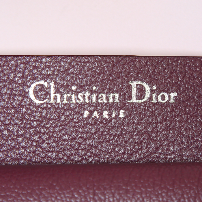 Dior Open Bar shopping bag in burgundy grained leather - Detail D4