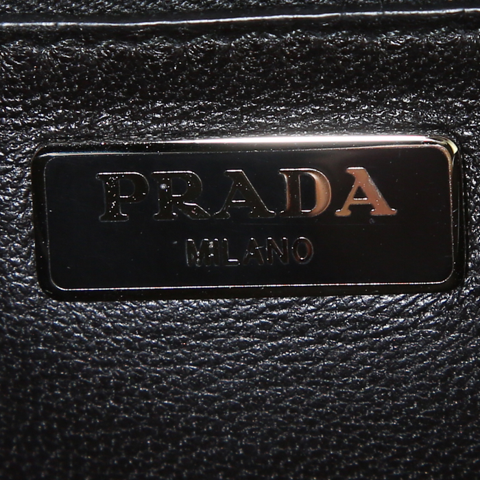 Sac bandoulière Prada en cuir saffiano blanc - Detail D3