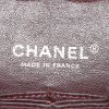 Sac à main Chanel Timeless en cuir grainé matelassé noir - Detail D4 thumbnail