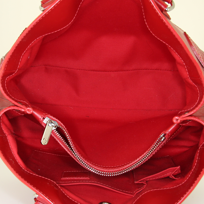 Shopping bag Louis Vuitton Passy in pelle Epi rossa - Detail D2