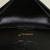 Sac à main Chanel Timeless en daim matelassé noir - Detail D3 thumbnail