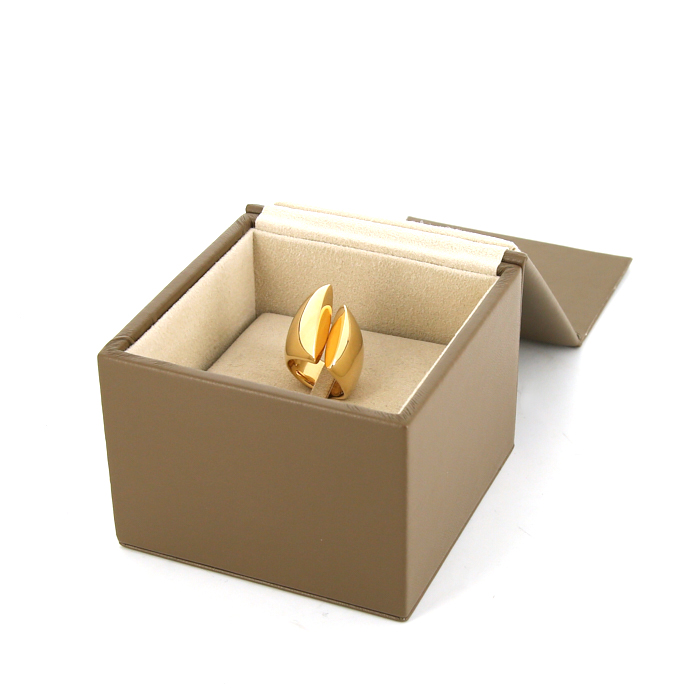 Vhernier Eclisse ring in pink gold - Detail D3