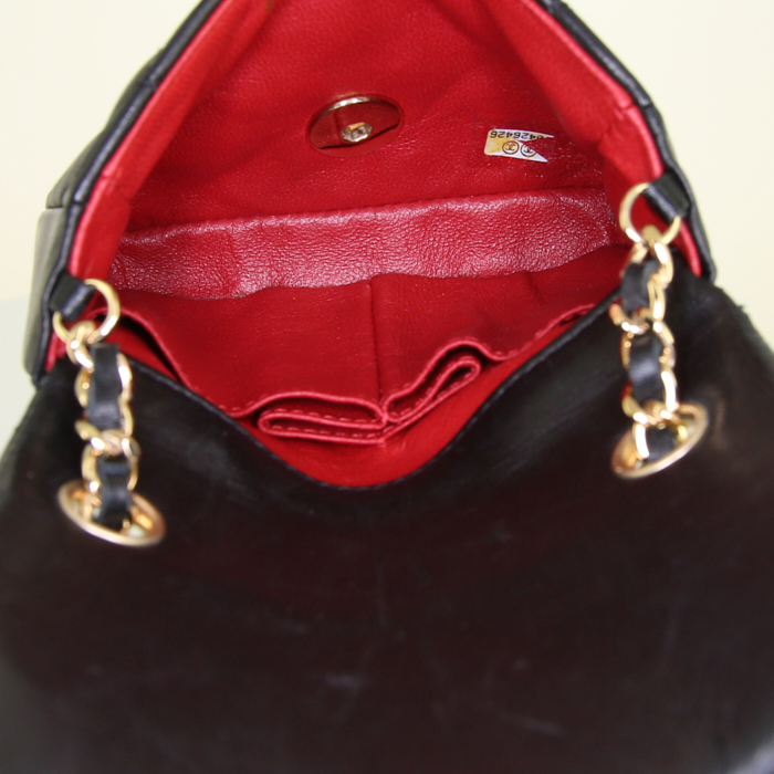 Borsa a tracolla Chanel Mini Timeless in pelle trapuntata nera - Detail D2