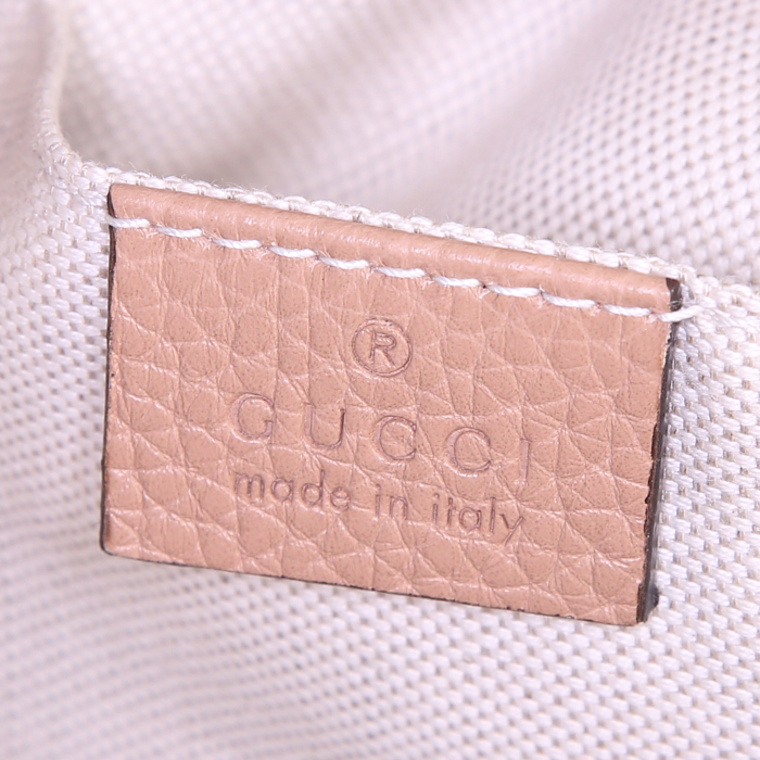 Gucci Soho handbag in beige grained leather - Detail D3