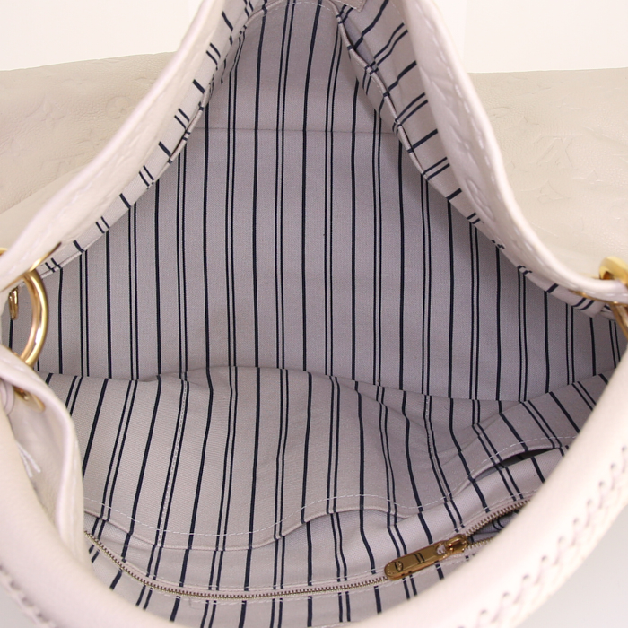 Sac à main Louis Vuitton Artsy moyen modèle en cuir monogram blanc - Detail D2