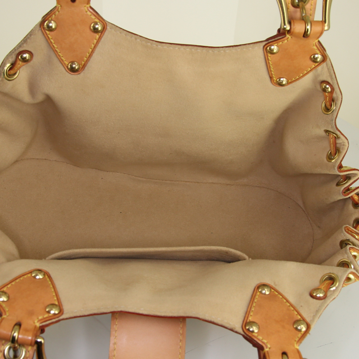 Sac à main Louis Vuitton Edition Limitée Theda en toile monogram marron et cuir naturel - Detail D2