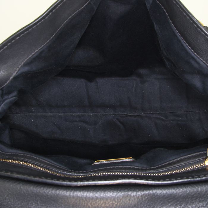 Bolso bandolera Miu Miu en cuero negro - Detail D3