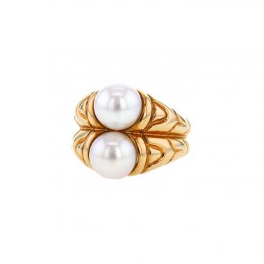 Bague Bulgari Passo Doppio en or jaune et perles