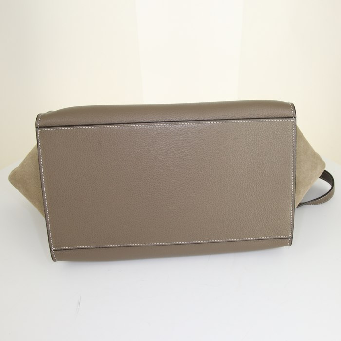 Celine Trapeze medium model handbag in etoupe leather and etoupe suede - Detail D5