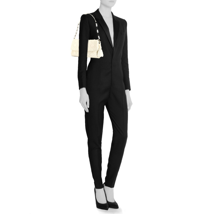 Dior New Look handbag in white leather - Detail D1