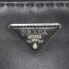 Bolso de mano Prada Galleria modelo mediano en cuero negro - Detail D4 thumbnail