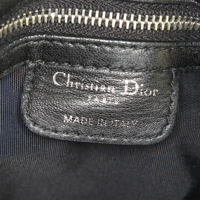 Bolso para llevar al hombro Dior Le 30 en cuero cannage negro - Detail D3