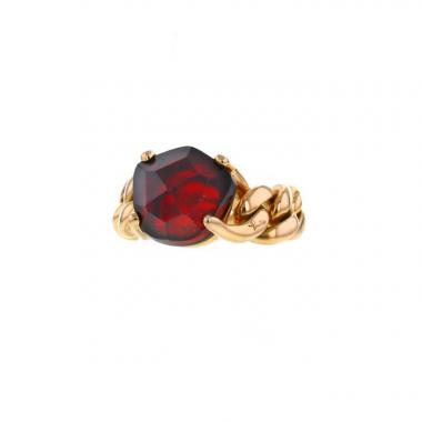 Pomellato Lola ring in pink gold and garnet