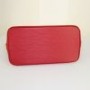Louis Vuitton Alma medium model handbag in red epi leather - Detail D4 thumbnail