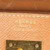 Bolso de mano Hermes Kelly 35 cm en cuero epsom color oro - Detail D3 thumbnail