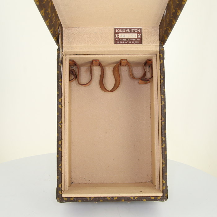 Louis Vuitton vanity case in monogram canvas and brown lozine (vulcanised fibre) - Detail D3