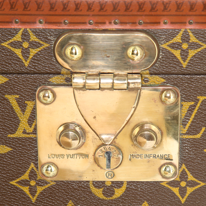 Louis Vuitton vanity case in monogram canvas and brown lozine (vulcanised fibre) - Detail D4