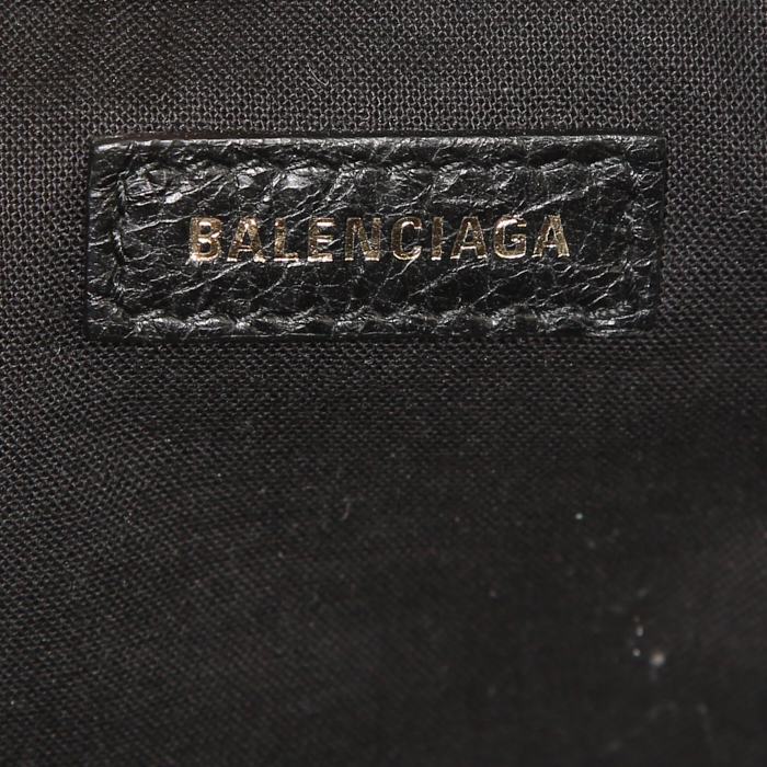 Bolsito de mano Balenciaga en cuero negro - Detail D3
