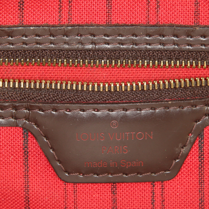 Shopping bag Louis Vuitton Neverfull modello medio in tela a scacchi marrone e pelle - Detail D4