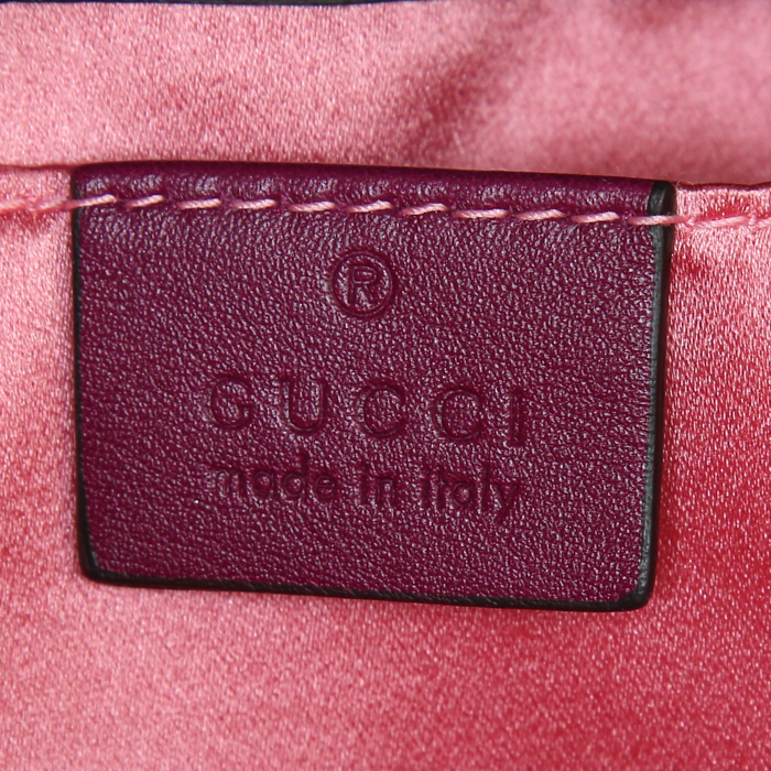 Gucci GG Marmont shoulder bag in pink quilted velvet - Detail D4