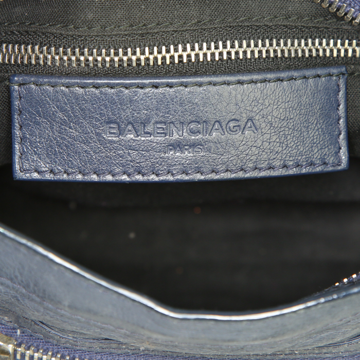 Bolso de mano Balenciaga Classic City mini en cuero azul - Detail D4
