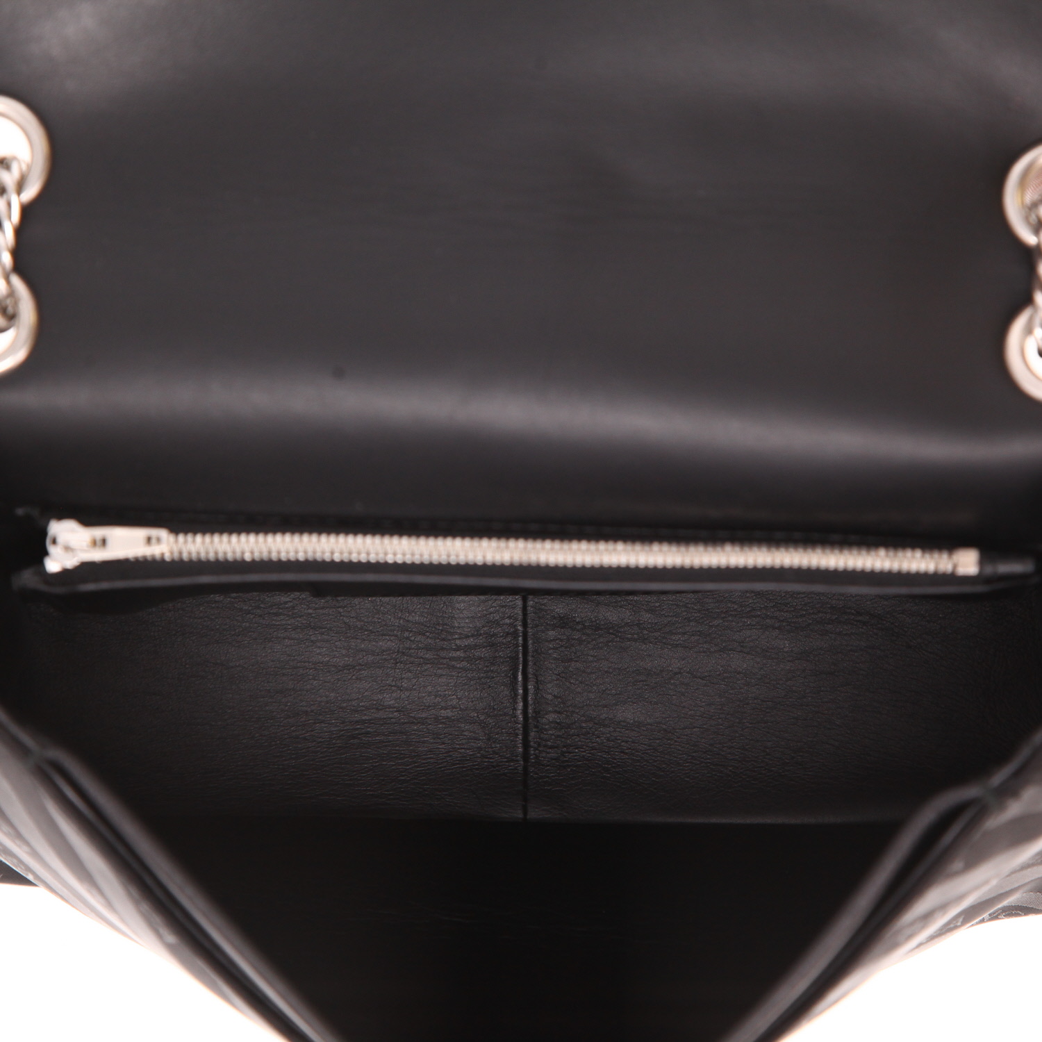 Bolso de mano Balenciaga Lock Round Scarf en satén negro - Detail D3