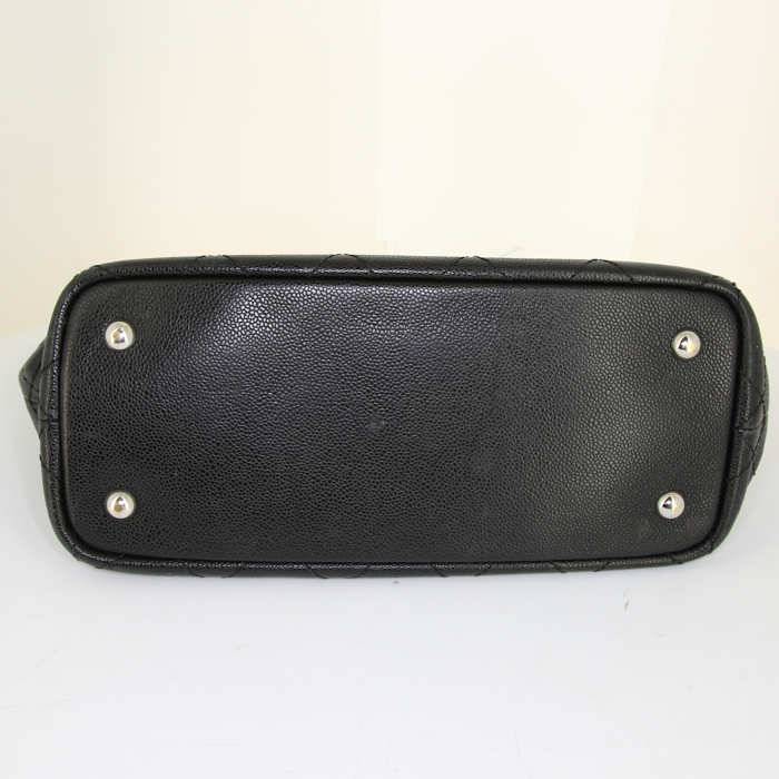 Sac cabas Chanel Grand Shopping en cuir grainé noir - Detail D4