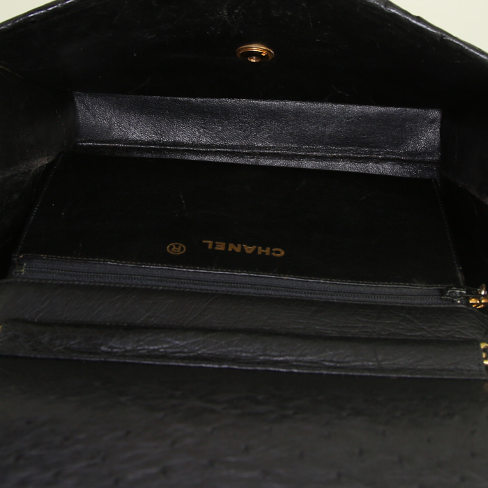 Borsa da spalla o a mano Chanel Vintage in struzzo nero - Detail D2