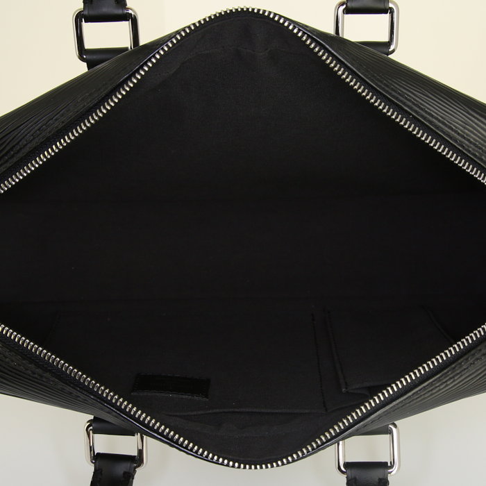 Louis Vuitton Madeleine handbag in black epi leather - Detail D2