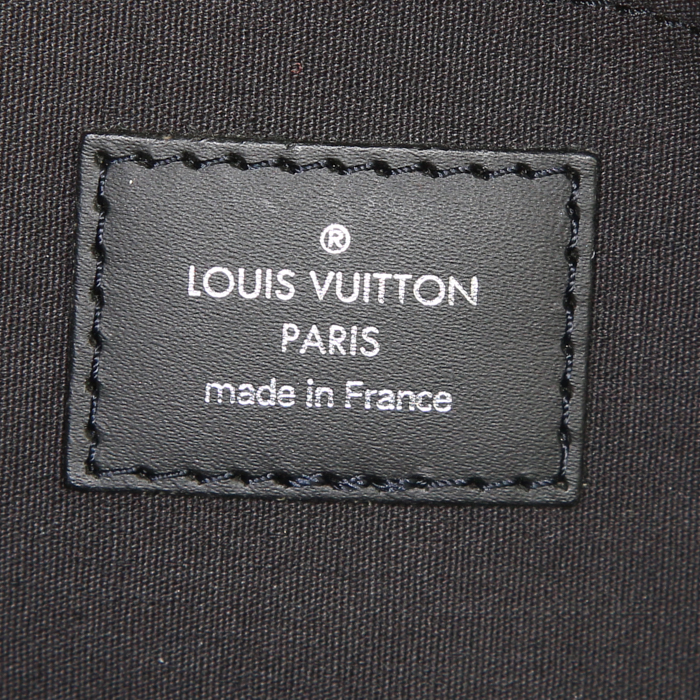 Bolso de mano Louis Vuitton Madeleine en cuero Epi negro - Detail D3