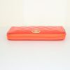 Portafogli Chanel Boy Wallet in pelle verniciata e foderata arancione - Detail D4 thumbnail