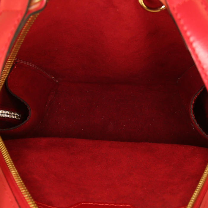 Zaino Louis Vuitton Mabillon in pelle Epi rossa - Detail D2