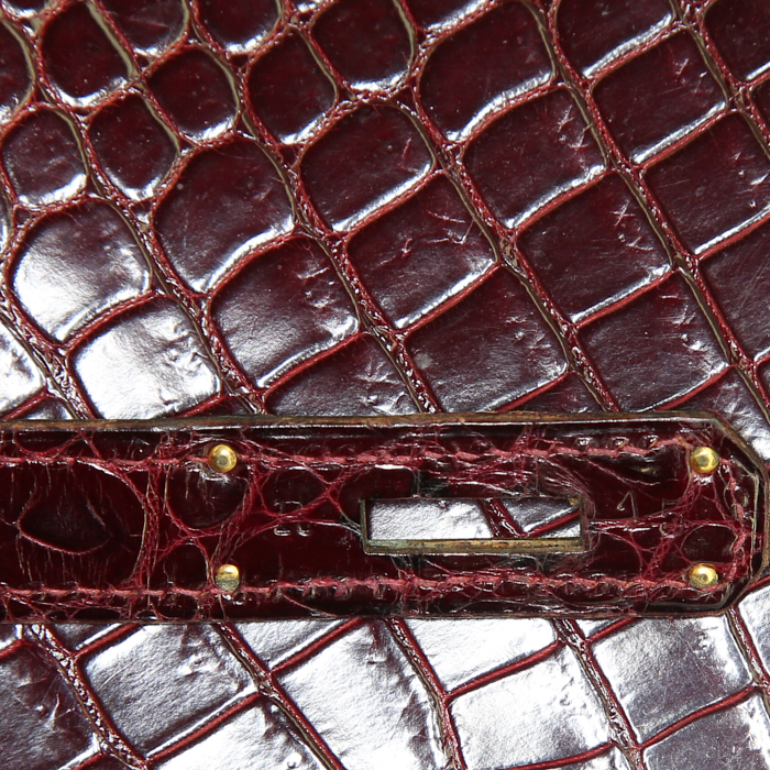 Hermes Kelly 32 cm bag worn on the shoulder or carried in the hand in burgundy crocodile - Detail D4