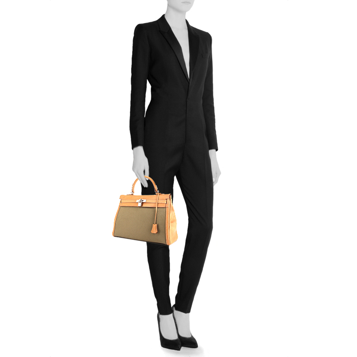 Hermes Kelly 35 cm handbag in khaki canvas and natural leather - Detail D1