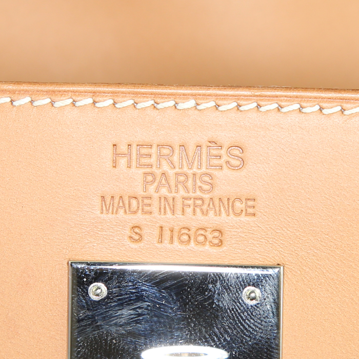 Bolso de mano Hermes Kelly 35 cm en lona caqui y cuero natural - Detail D4