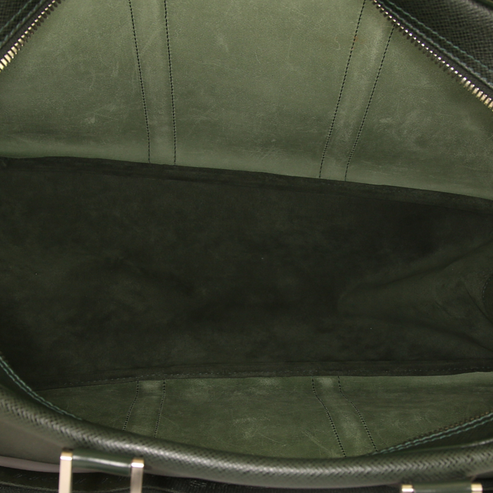 Bolsa de viaje Louis Vuitton Kendall en cuero taiga verde - Detail D3