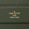 Borsa portadocumenti Louis Vuitton President in pelle taiga verde - Detail D3 thumbnail
