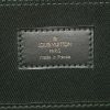 Funda protectora para ropa Louis Vuitton en lona verde y cuero verde - Detail D3 thumbnail